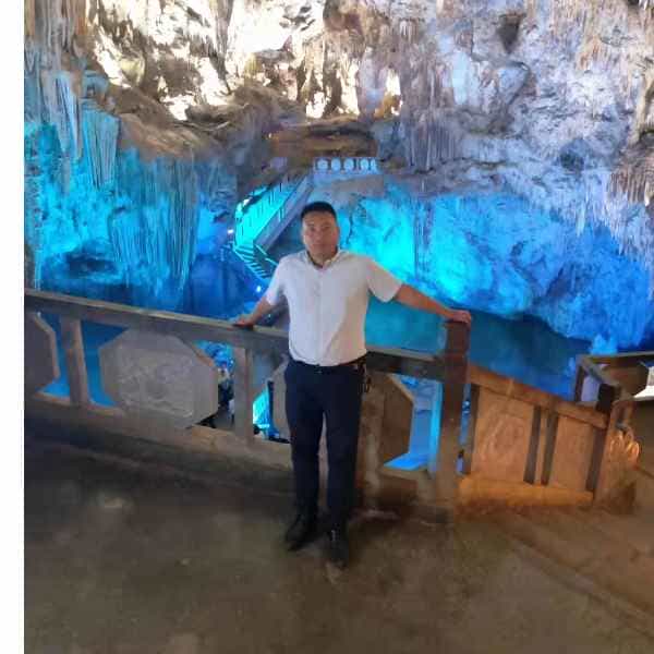 35岁岁云南单身帅哥 - 湘潭吉缘网