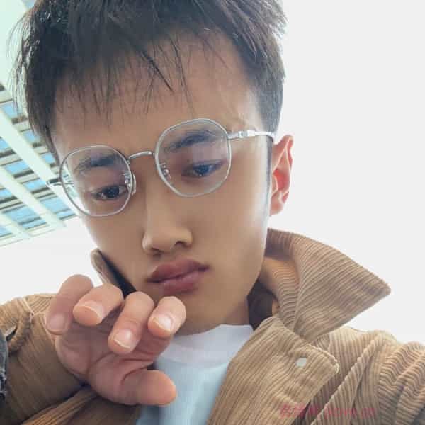 31岁岁贵州单身帅哥 - 湘潭吉缘网